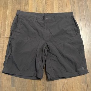 The North Face embroidered logo gray shorts